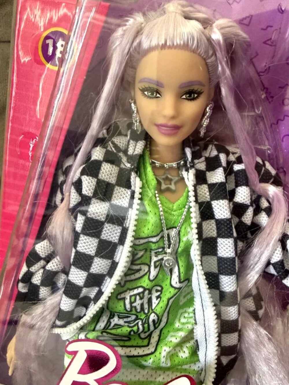Barbie Extra Doll #18 Checkered Jacket with Pet Puppy NIB - Picture 2 of 8